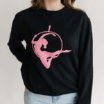 Džemperis su oro akrobate ant lanko